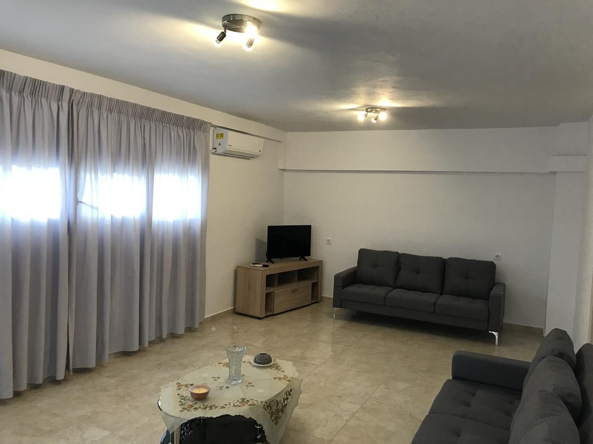 Villa Filoxenia Amarynthos Exteriör bild